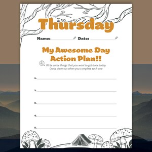 以下が含まれることがあります： オレンジ色の「Thursday」という文字が入った、白い印刷可能なプランナーページ。プランナーには名前と日付のスペースがあり、「Awesome Day Action Plan!!」のタスク用の番号付き行があります。キノコ、テント、木の枝の装飾的なイラストが含まれています。