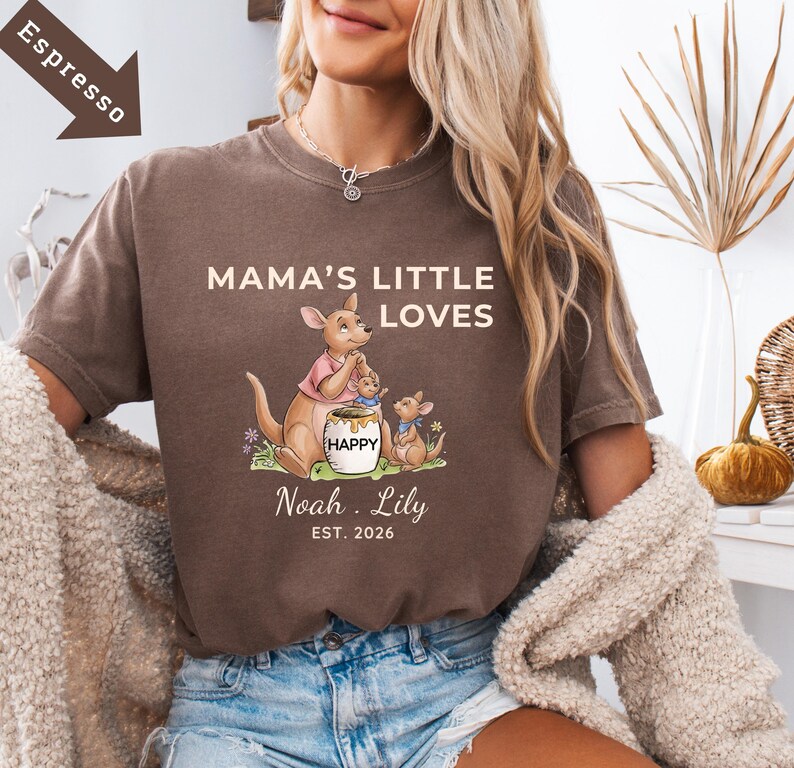 Custom Mama's Little Love Kangaroo Shirt, Comfort Colors Mama Tee, Personalized Gift for Mom, Cute Kangaroo Design, Mother’s Day Shirt imagen 2