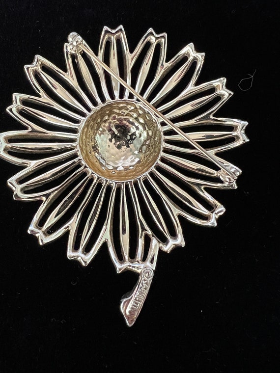 Sarah Coventry 1960 “Daisy Mae" pin Gem