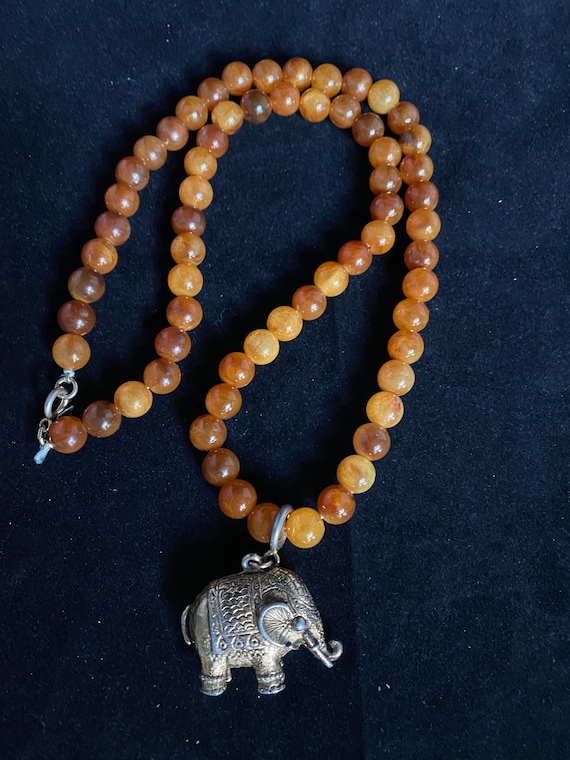Sarah Coventry necklace “Rajah” elephant charm bea