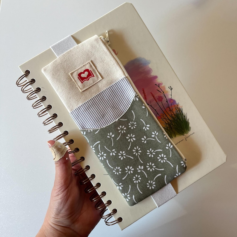 Beginner friendly pencil case pattern with step by step tutorial
