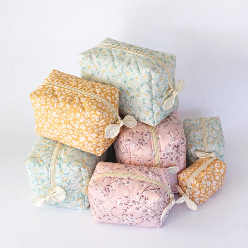 7 size quilted toiletry bag sewing pattern PDF