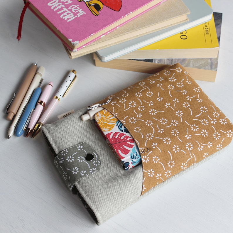 Handmade Fabric Book Sleeve Pattern, Book Cover Tutorial, Bookish Gifts ...