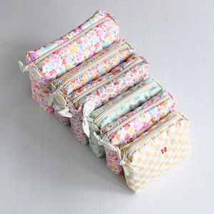Multi size makeup pouch sewing pattern for different storage needs
