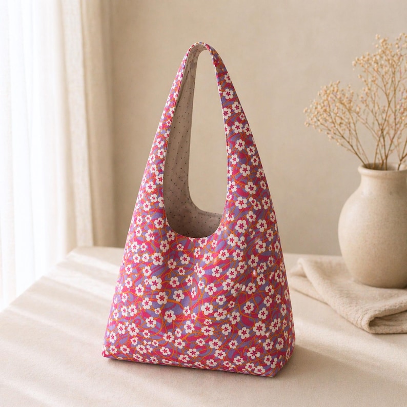Fabric tote bag reversible design sewing pattern
