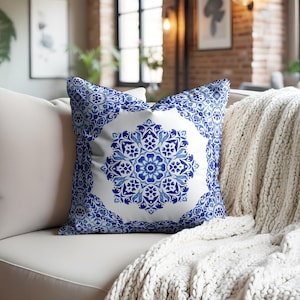 Blått kakel örngott, spansk portugisisk marockansk design, valfri storlek