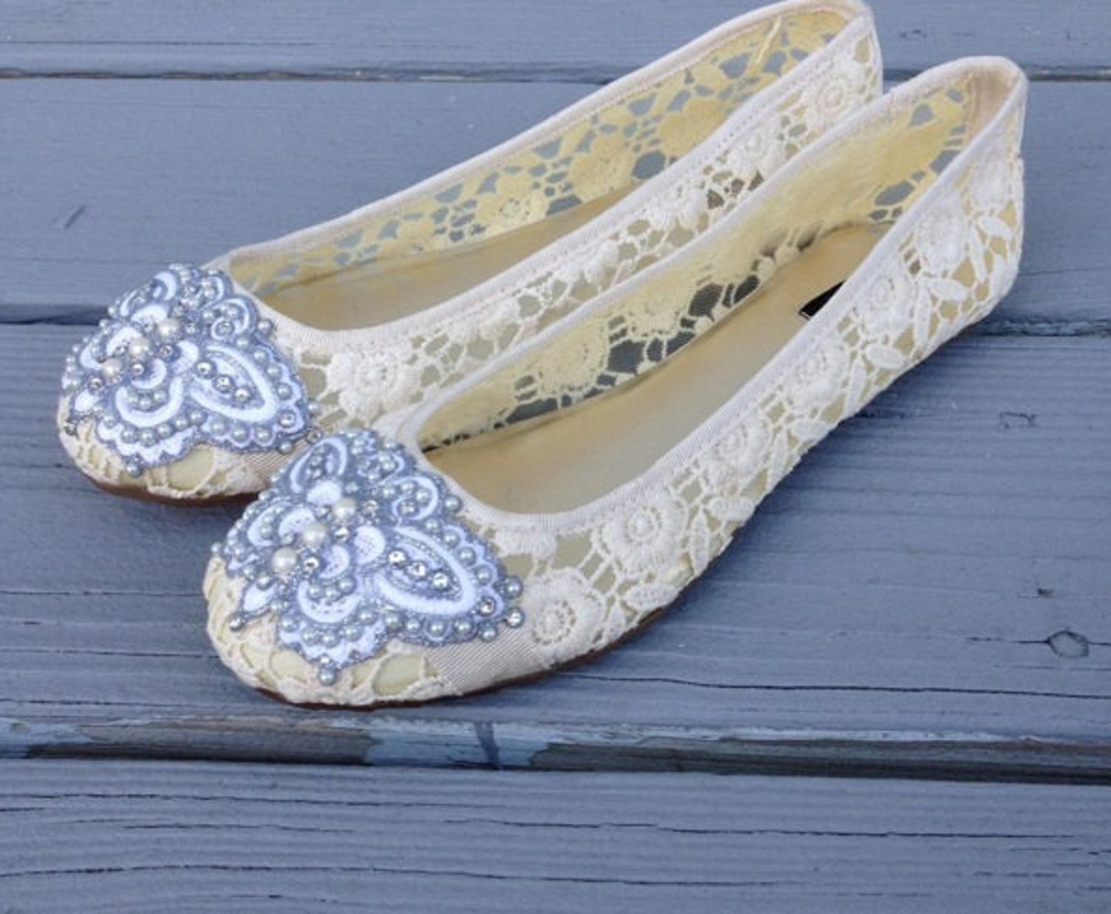 sale - buttercream butterfly lace ballet flat