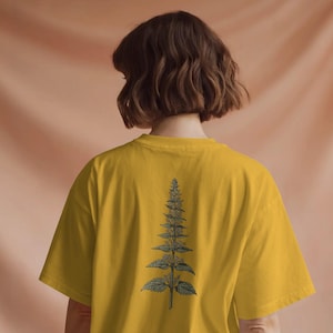 100% Heavy Cotton Stinging Nettle Backprint Tee | Forager Fungi Illustration, Nature Brennnessel Vintage T-Shirt Cottagecore