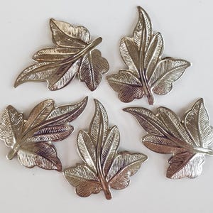 Lot de 5 pièces vintage 1-7/16" par 1-3/16" support d'estampage de feuille texturé ton argent unique pour la fabrication de bijoux