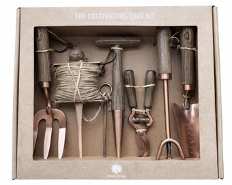 Personalised Copper Garden Tool Set | Engraved Wooden Handles, 7 Piece Kit