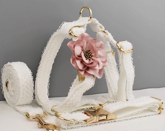 Set di collare e guinzaglio per cani con pizzo bianco personalizzato e motivo floreale – Regalo di nozze per animali domestici con incisione personalizzata