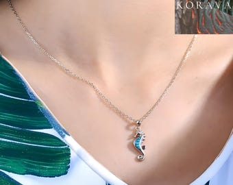 Seepferdchen Anhänger Halskette, 925 Silber Blau Zirkon Kristall Accessoire Geschenk, Seaside inspiriert Schmuck für Sie, niedlicher Sommer Seepferdchen Charm
