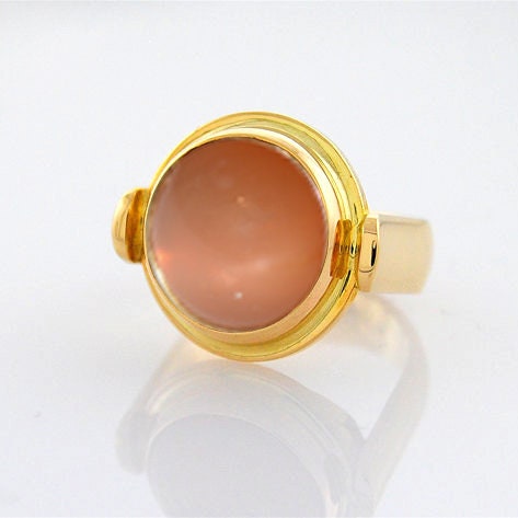Cats Eye Peach Moonstone Ring in 14K Gold Orange Moonstone