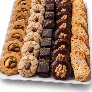 Caja de regalo surtida de galletas marroquíes, 20 piezas de dulces artesanales, Ghriba Biscotti, chocolate y almendras.