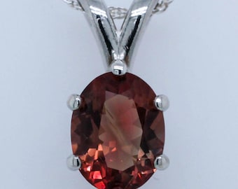 Collar con colgante ovalado rojo de piedra solar de Oregón en plata de ley 1,5 c n.° 4385