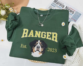 Personlig broderad hund- och katttröja • Fotoporträtt av husdjur • Tröja med rund halsringning