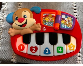 Zabawka dla szczeniaka Fisher Price „Śmiej i ucz się”, świecące pianino, czerwony, GFK10-WORKS