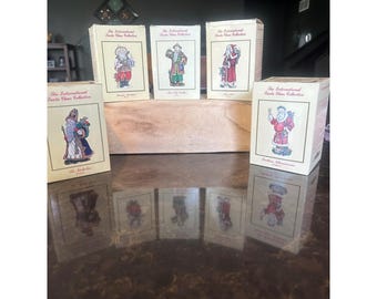 インターナショナル・サンタクロース・コレクション　フィギュア5体セット（箱付き）ヴィンテージ