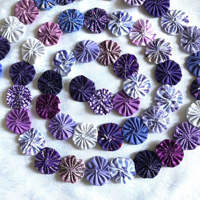 6 Feet of Shades of Purple, Quilted Yo Yo Garland, Purple, Lilac, Lavender, Eggplant, Plum Colors, Handmade image 4