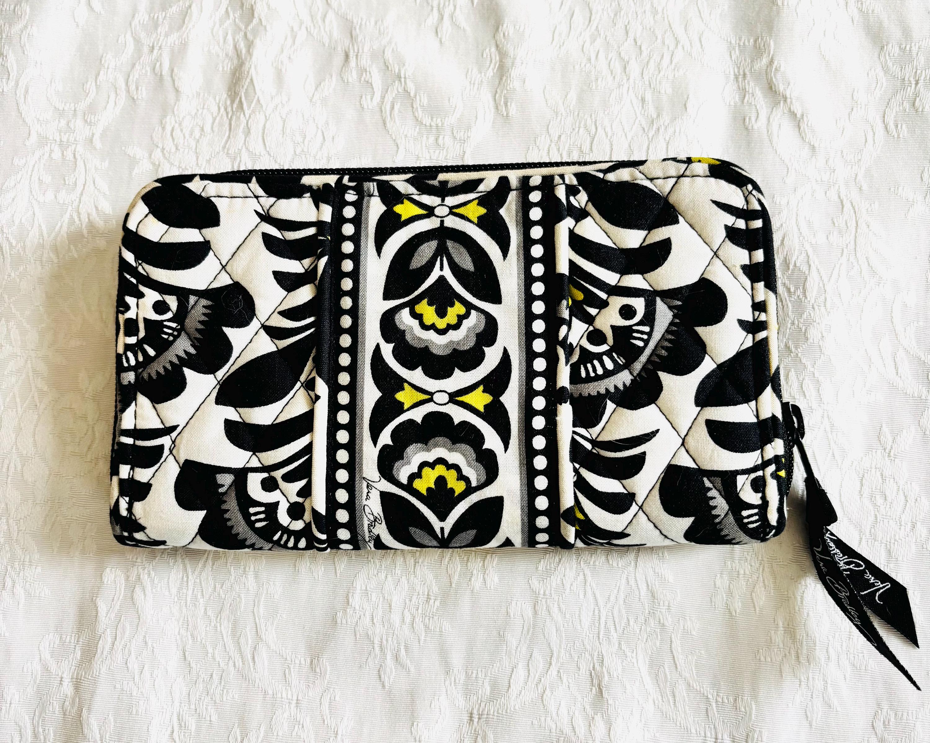 Vera Bradley \