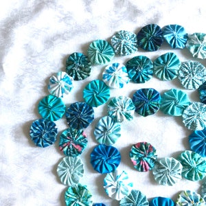 6 Feet of Shades of Ocean, Quilted Yo Yo Garland, Blue, Aqua, Turquoise Colors, Handmade image 2