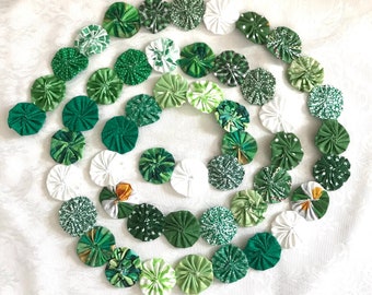 6 Feet of St. Patrick's Day, Irish, Ireland, Quilted Yo Yo Garland, Green, White, Gold Colors, Handmade