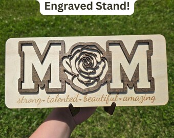 Houten bord MOM Rose - lasergesneden moedercadeau met standaard!