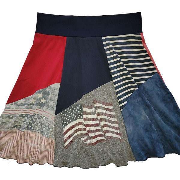 Cuatro de Julio Falda Grande XL Artículo más vendido Upcycled American Flag T-Shirt Falda Twinkle Falda Twinklewear