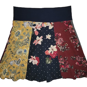 Women&#39;s Small Medium Upcycled Floral Patchwork T-Shirt Skirt Tee Shirt Skirt Yoga Skirt Twinkle skirts Twinklewear