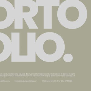 Peut inclure: Un modèle de conception graphique rectangulaire avec un fond vert olive sourd. Un grand texte gris clair indique PORTO FOLIO. Un texte plus petit en haut à droite indique Architecture Presented By abcdefg. Le bas contient du texte lorem ipsum.
