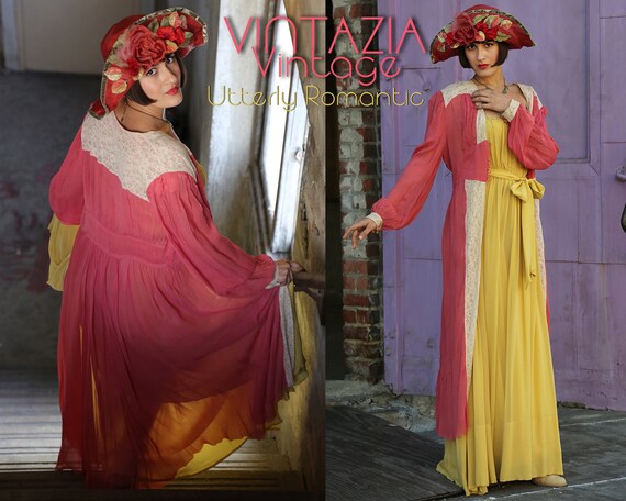 Vintage 1940s Pink Silk Lace Robe Duster