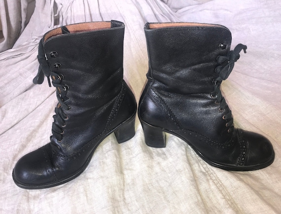 Vintage Black Guess Granny Boots Size 6