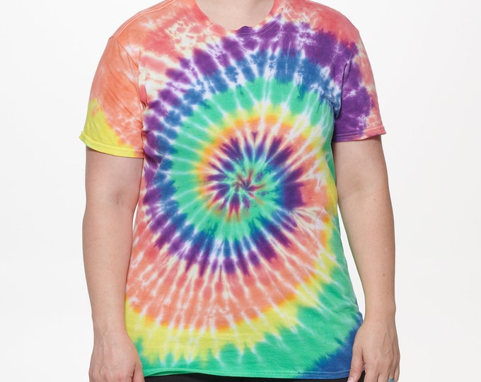 Tie dye rainbow swirl t-shirt adult size medium