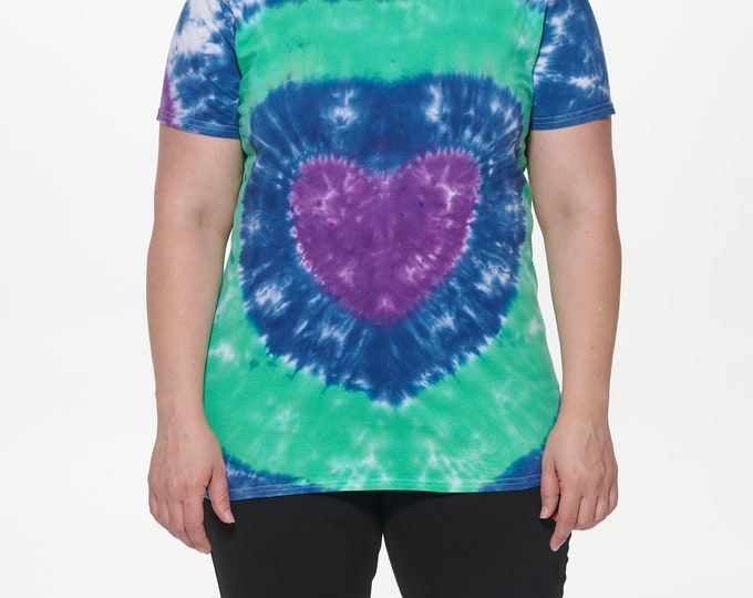 Tie dye Heart shirt purple green and blue t-shirt adult size medium