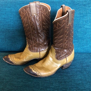 Women's Vintage 60s Cowboy Boots 1960s Rockabilly Western Fancy Toe Two Tone Brown & Tan Women Woman Ladie's Lady Ladies Size 7 Nocona