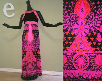 1 or 2 MOD Hippie 60s Hawaiian Beach Wedding Maxi Dresses Bridesmaid Bridal Bride Gown Neon Pink Barkcloth Black Velvet & Pink Satin Bow SM