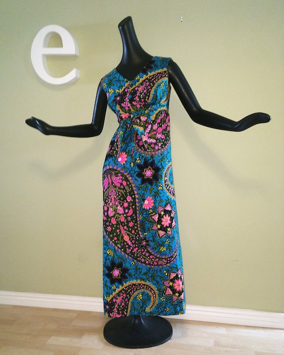 Giant Paisley MOD Vintage 60s 70s Hawaiian Maxi Dress Flower Power Print Hippie Boho Tiki Oasis Hawaii Vibrant Jewel Tones Hippy Beach Look Etsy