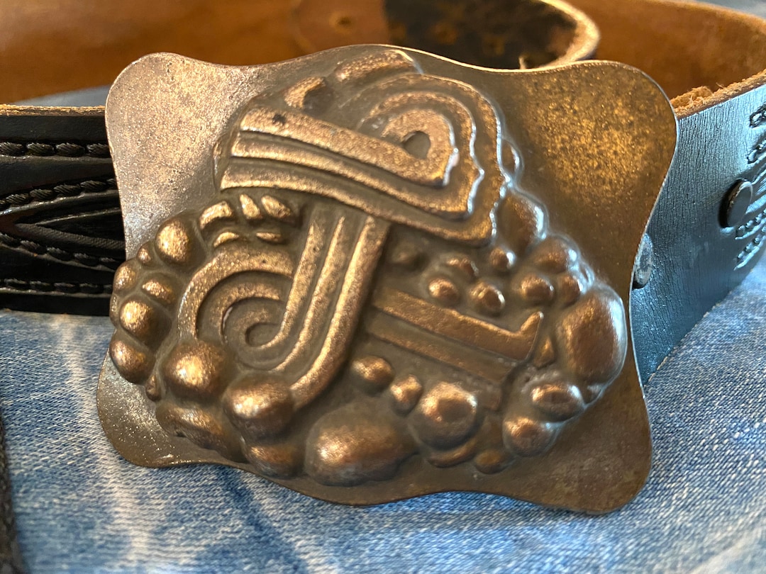 levis belt buckle