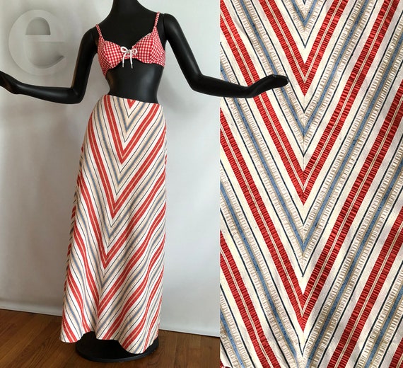 Seersucker Chevron Stripe Maxi Skirt | Vintage 70… - image 1