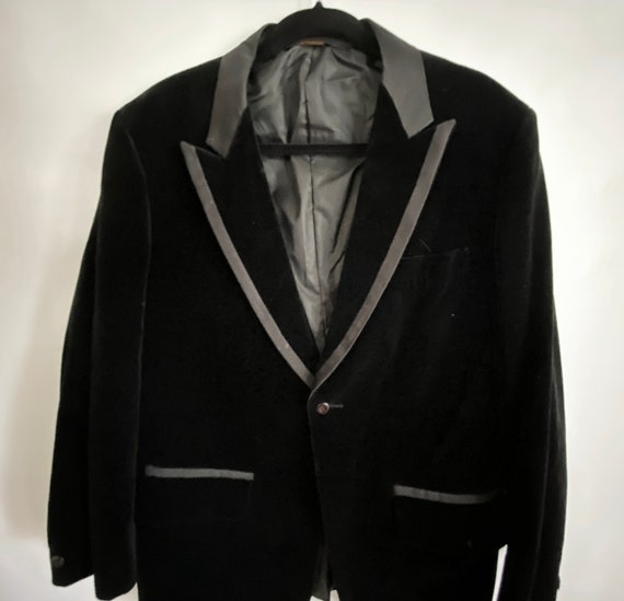 Men's VTG 70s Black Velvet "Jesus Christ" Tuxedo … - image 4