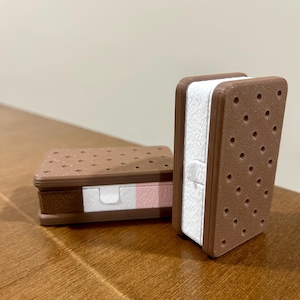 Ice Cream Sandwich Travel Container