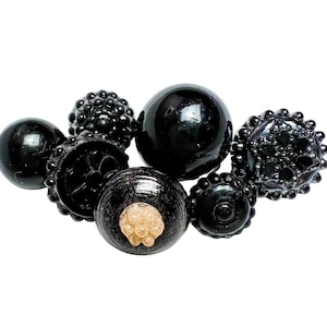 Vintage Black Glass Swirlback Buttons – Flower Luster Coronet Charmstring