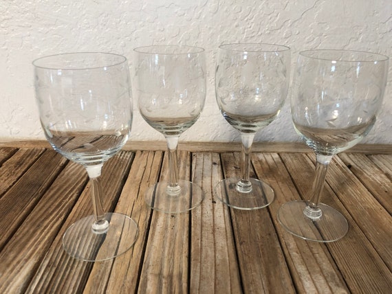 Set of 4 Etched Glass Champagne Coupe Wine Glasses