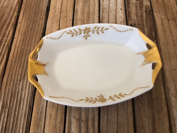 Antique White and Gold Victorian Jewelry Soap Dish