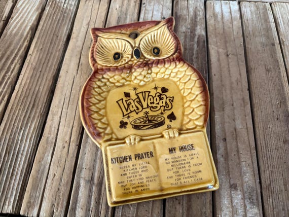 Mid Century Yellow Ceramic Owl Las Vegas Hot Plate Trivet