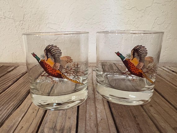 Mid Century Pair of 2 Bird Pheasant Scotch Whiskey Glasses
