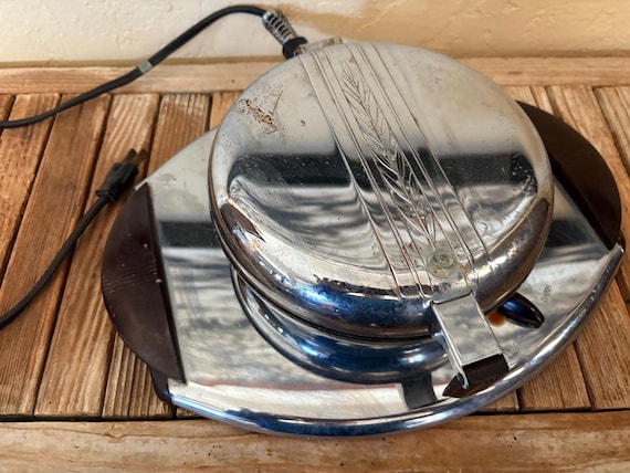 Antique Art Deco Universal Waffle Maker