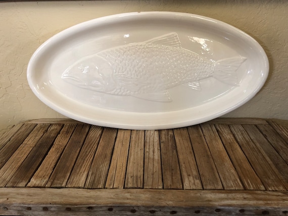 Extra Large 24 1/2" Collectible White El Camino ProductsFish Platter EC-272 Made in U.S.A.
