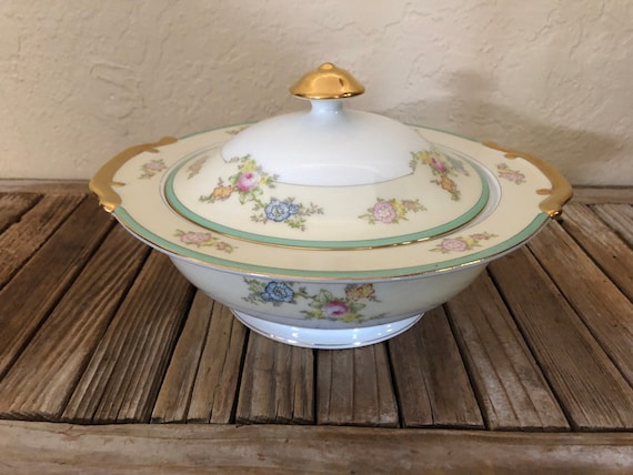Vintage White Green Gold Floral NSP Hand Painted Fine China Serving Bowl Casserole Tureen Made In Japan