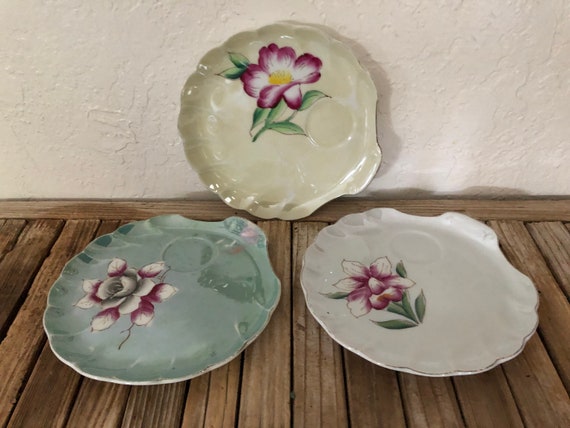 Vintage Set of 3 Iridescent Floral Plates